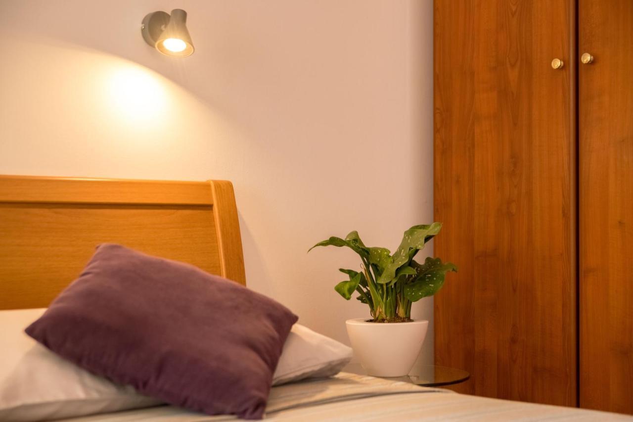 Terra Magica Deluxe Apartment Or Room With Private Parking, Terrace And Sea View Rijeka Buitenkant foto