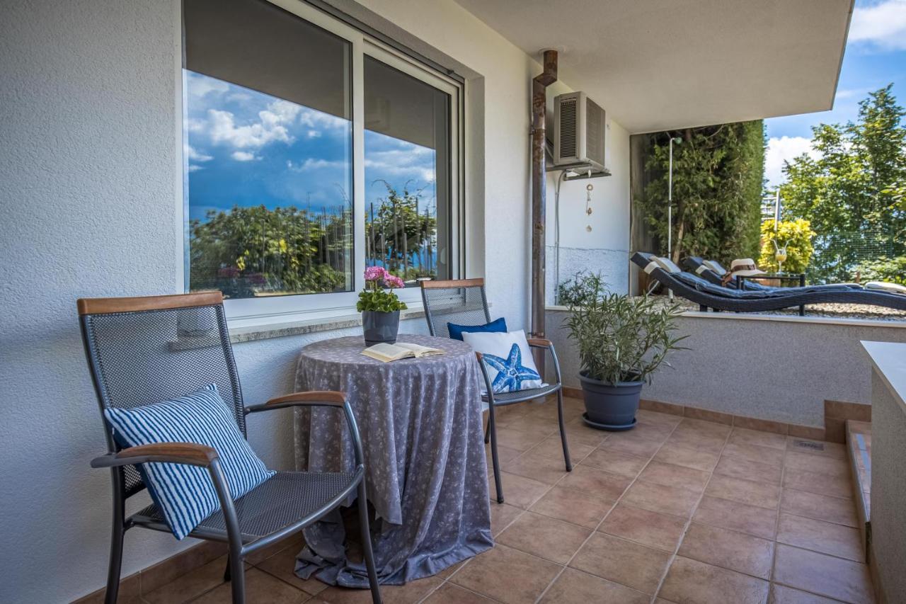 Terra Magica Deluxe Apartment Or Room With Private Parking, Terrace And Sea View Rijeka Buitenkant foto