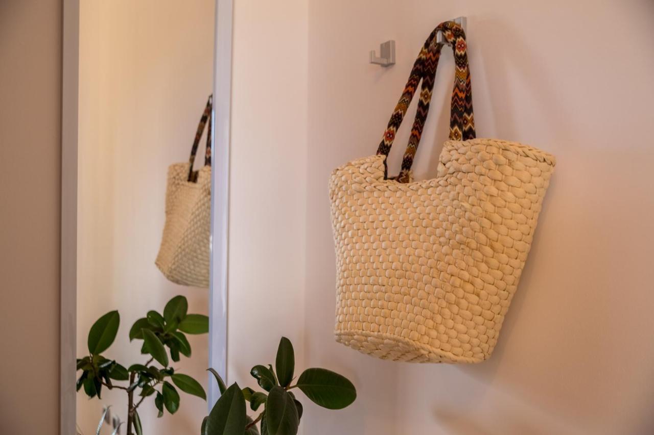 Terra Magica Deluxe Apartment Or Room With Private Parking, Terrace And Sea View Rijeka Buitenkant foto