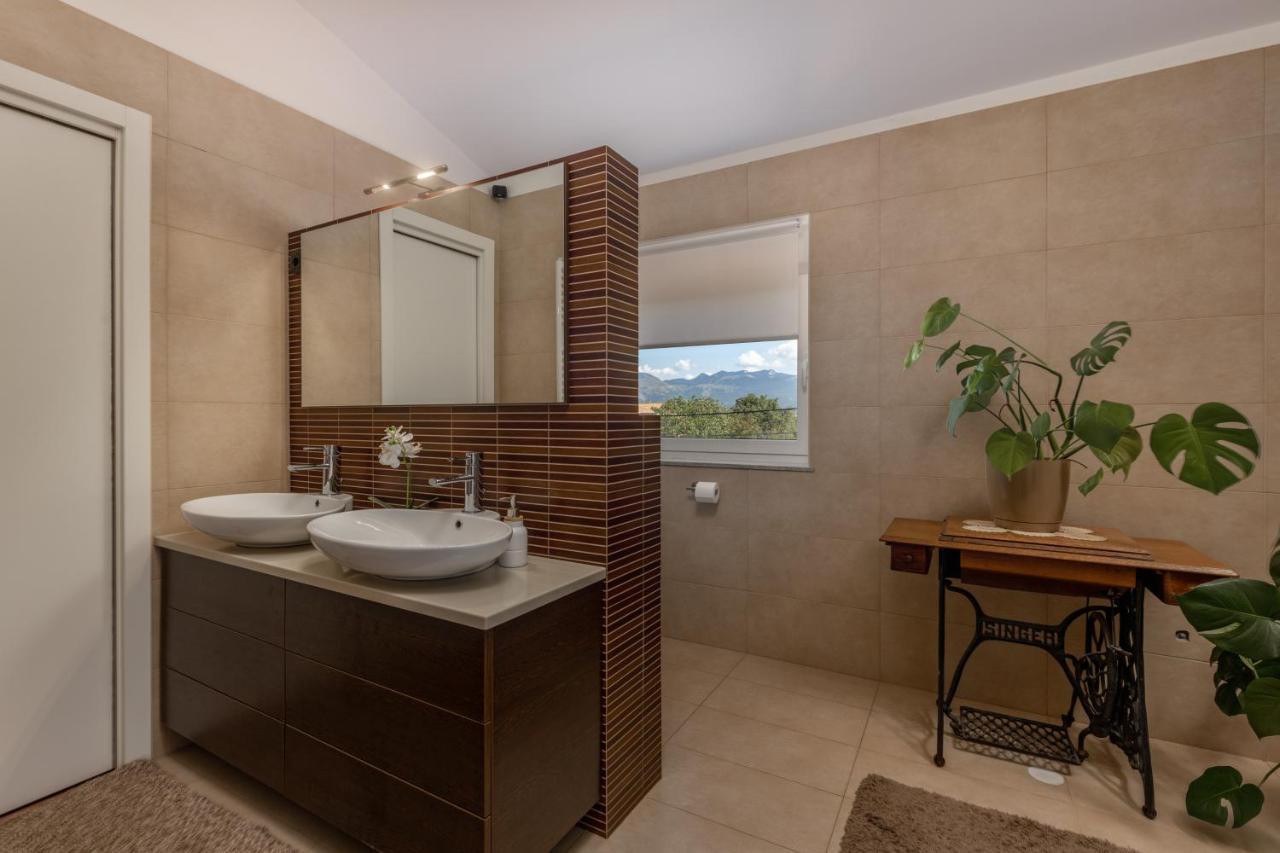 Terra Magica Deluxe Apartment Or Room With Private Parking, Terrace And Sea View Rijeka Buitenkant foto