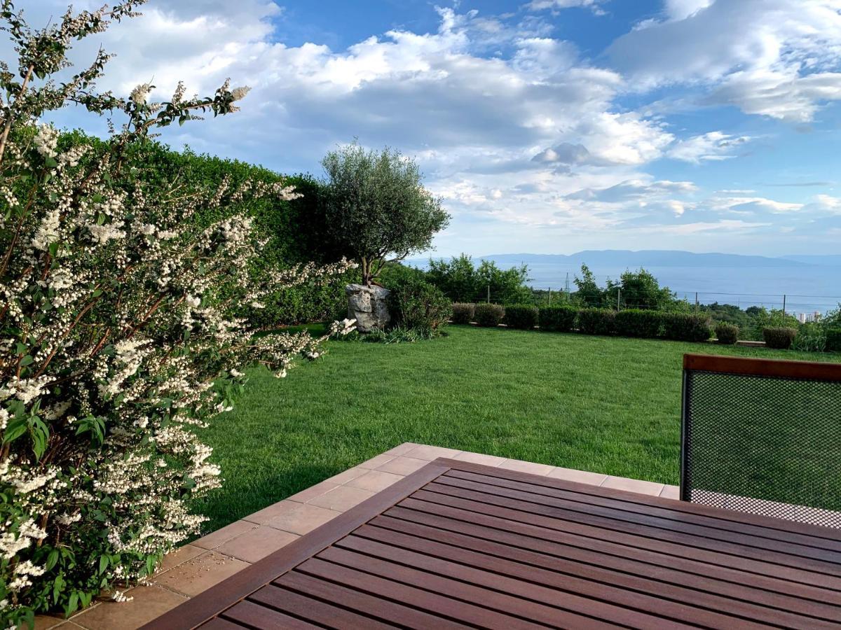 Terra Magica Deluxe Apartment Or Room With Private Parking, Terrace And Sea View Rijeka Buitenkant foto