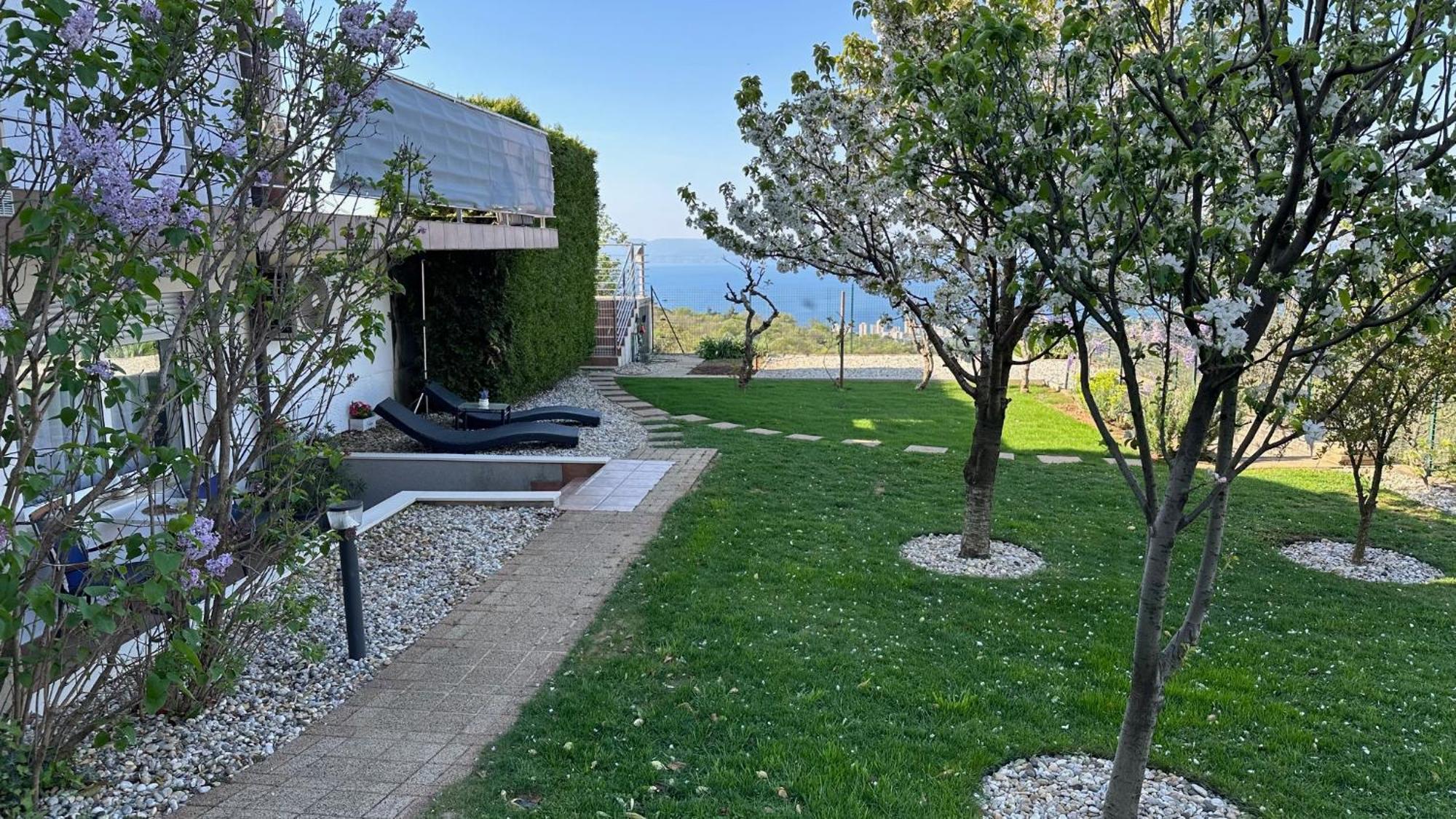 Terra Magica Deluxe Apartment Or Room With Private Parking, Terrace And Sea View Rijeka Buitenkant foto